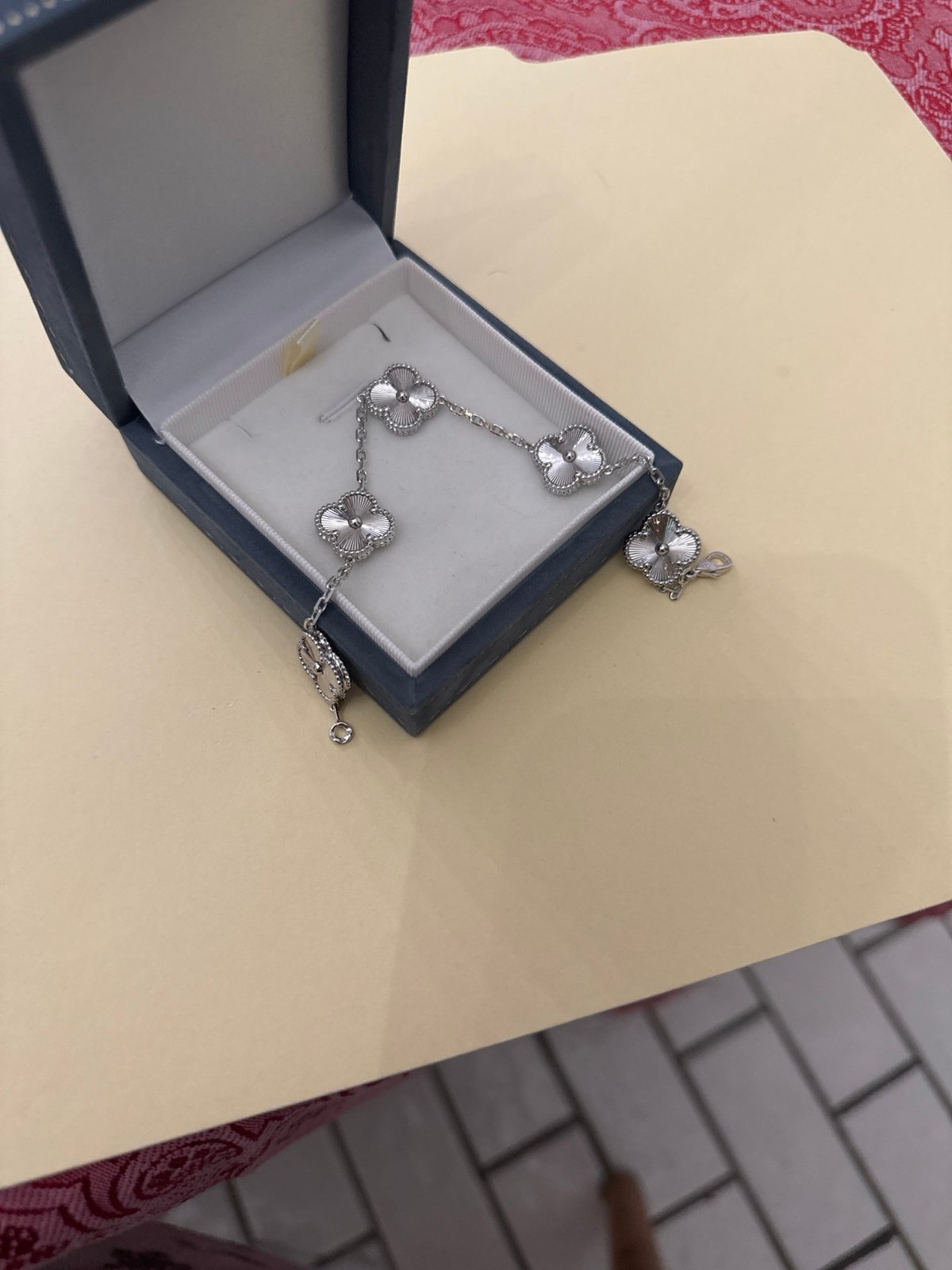 GORGEOUS Silver Clover Bracelet 18K Gold Plated