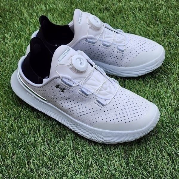 UNDER ARMOUR SLIPSPEED - Womens Slip On - SIZE 7