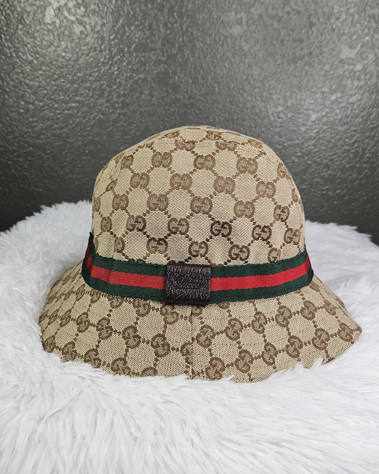 Authentic Gucci Bucket Hat Size Medium