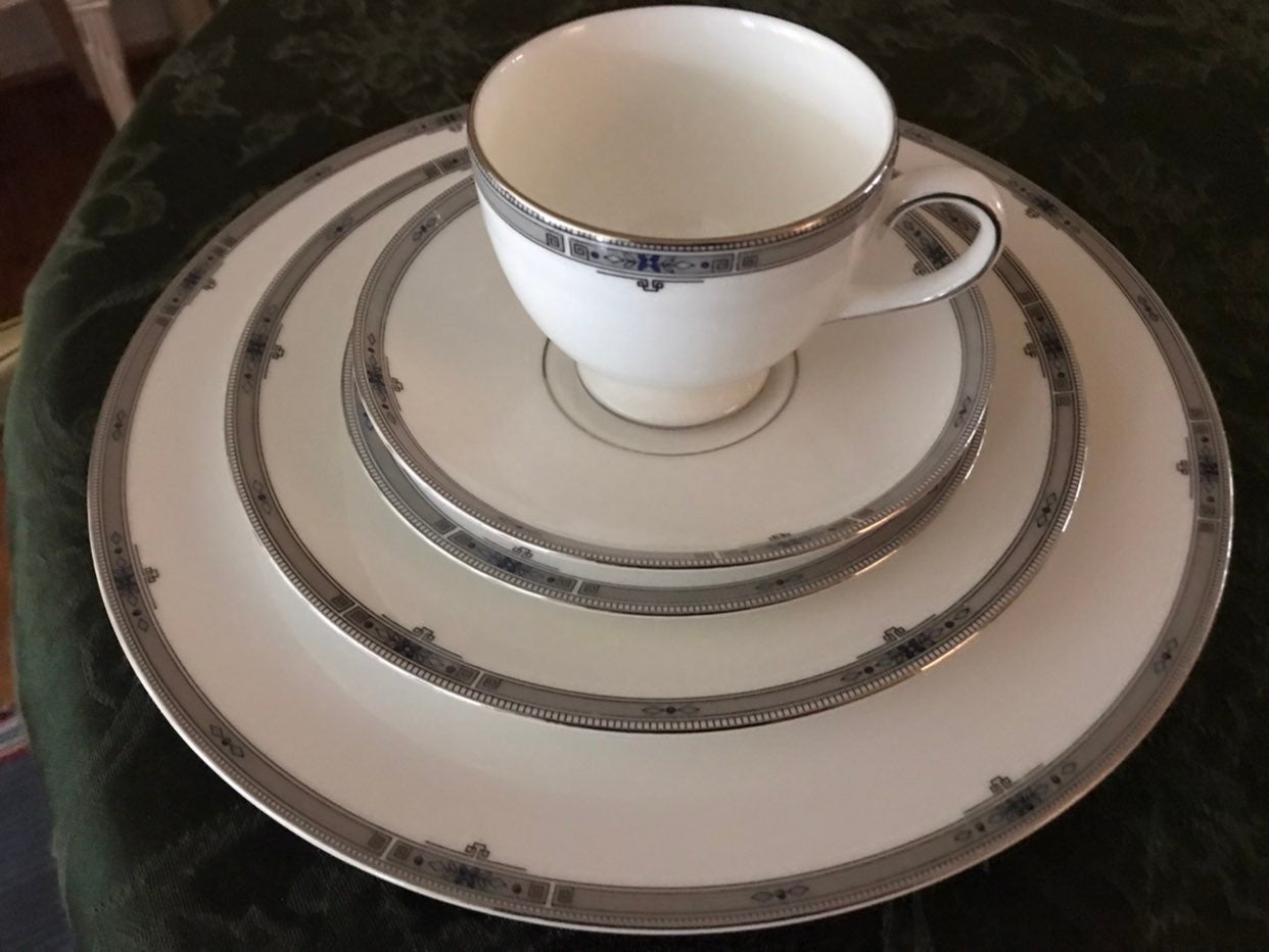 Wedgwood Amherst Platinum-trim China for TEN