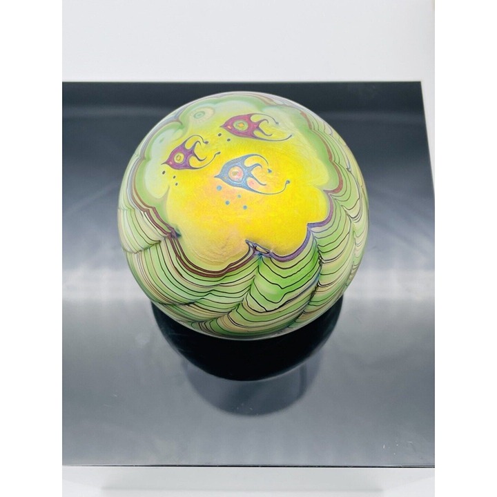 Old Lundberg Studios Iridescent Angel Fish Trio Paperweight 1979