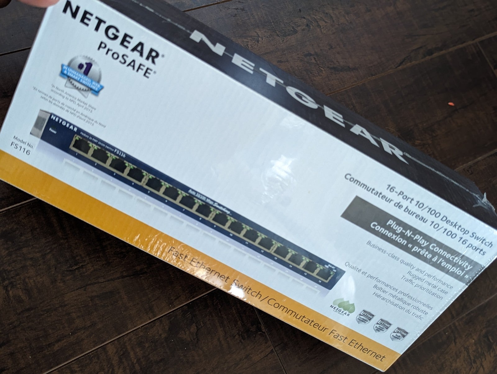 NetGear ProSafe FS116NA 16-Port 10/100 Desktop External Switch NEW Sealed