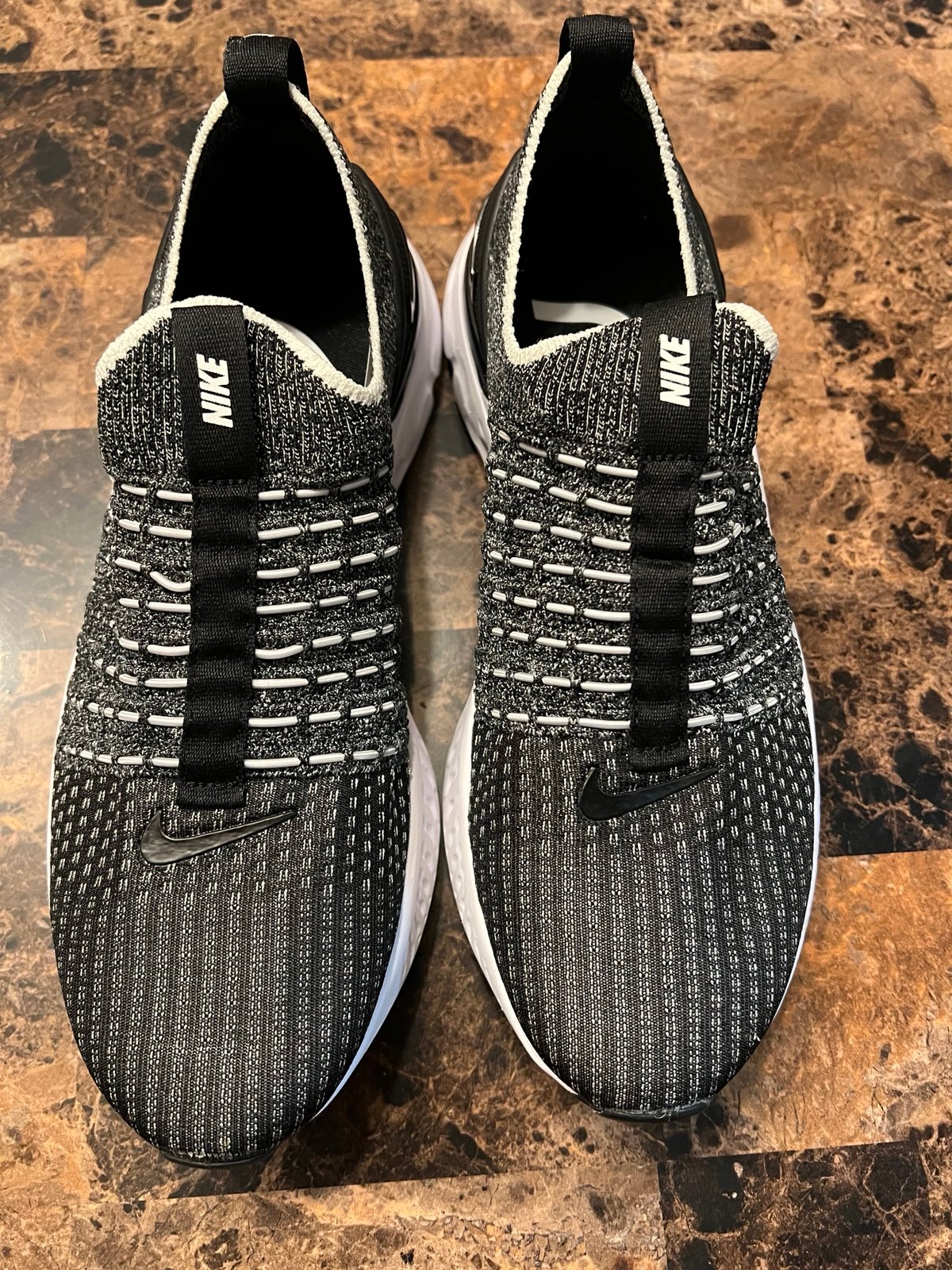 Nike gender inclusive react phantom run flyknit 2 running shoe