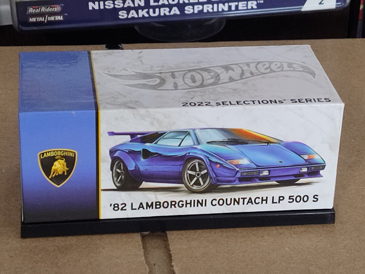 Hot Wheels RLC '82 Lamborghini Countach LP 500 S 1:64 Scale