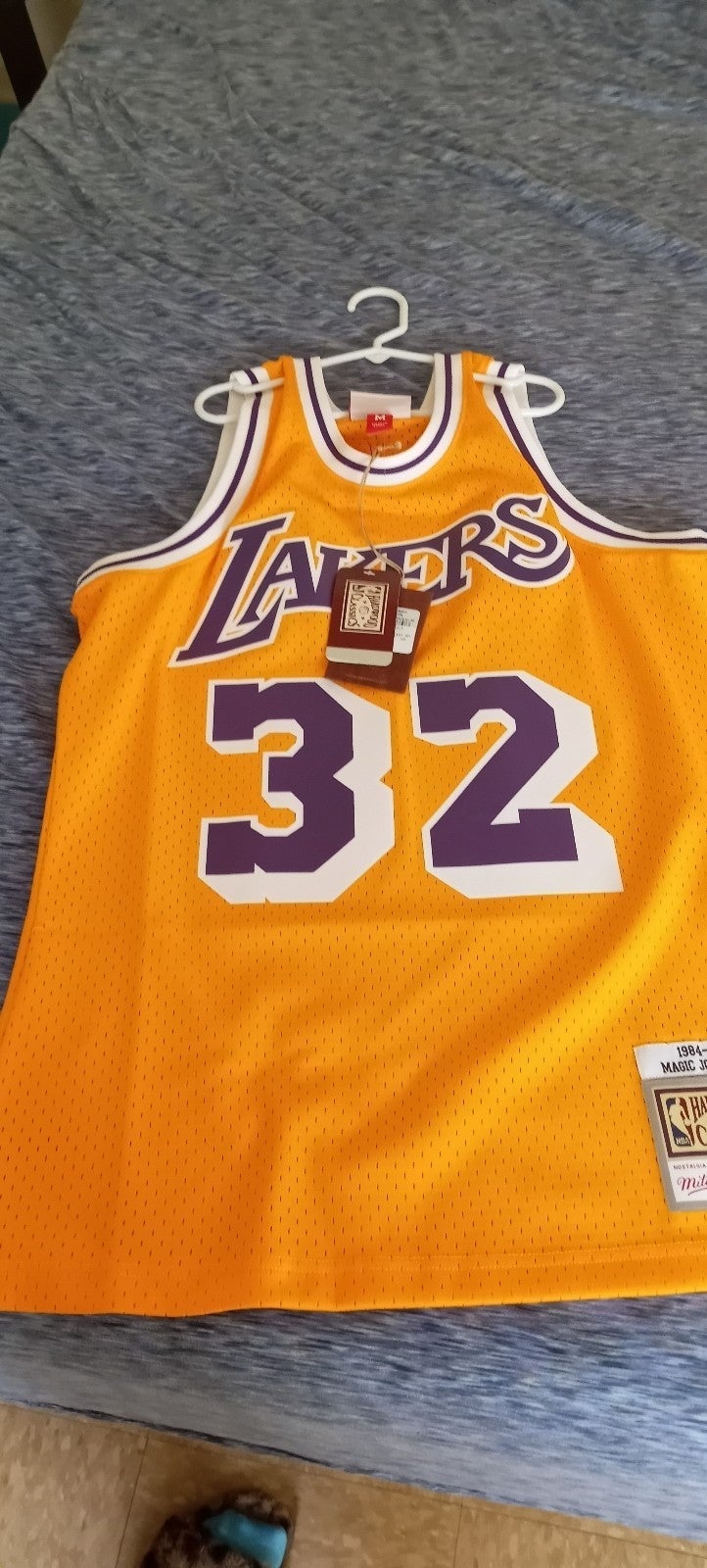 Mitchell & Ness Swingman Los Angeles Lakers Road 1984-85 Magic Johnson Jersey