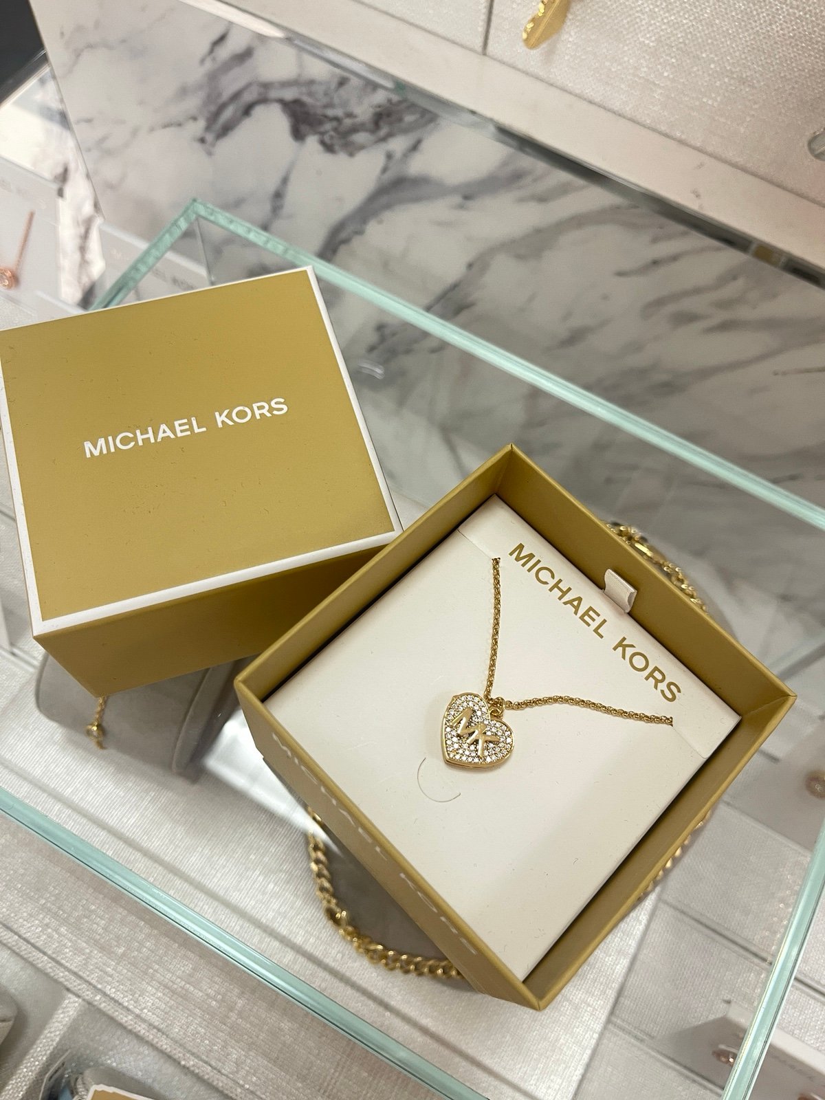 MK Michael kors necklack NIB