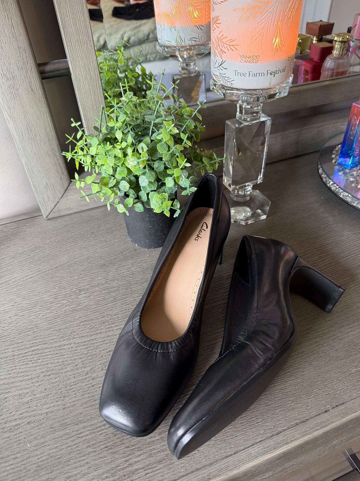 Clarks Seren Pump in Black Leather 9.5