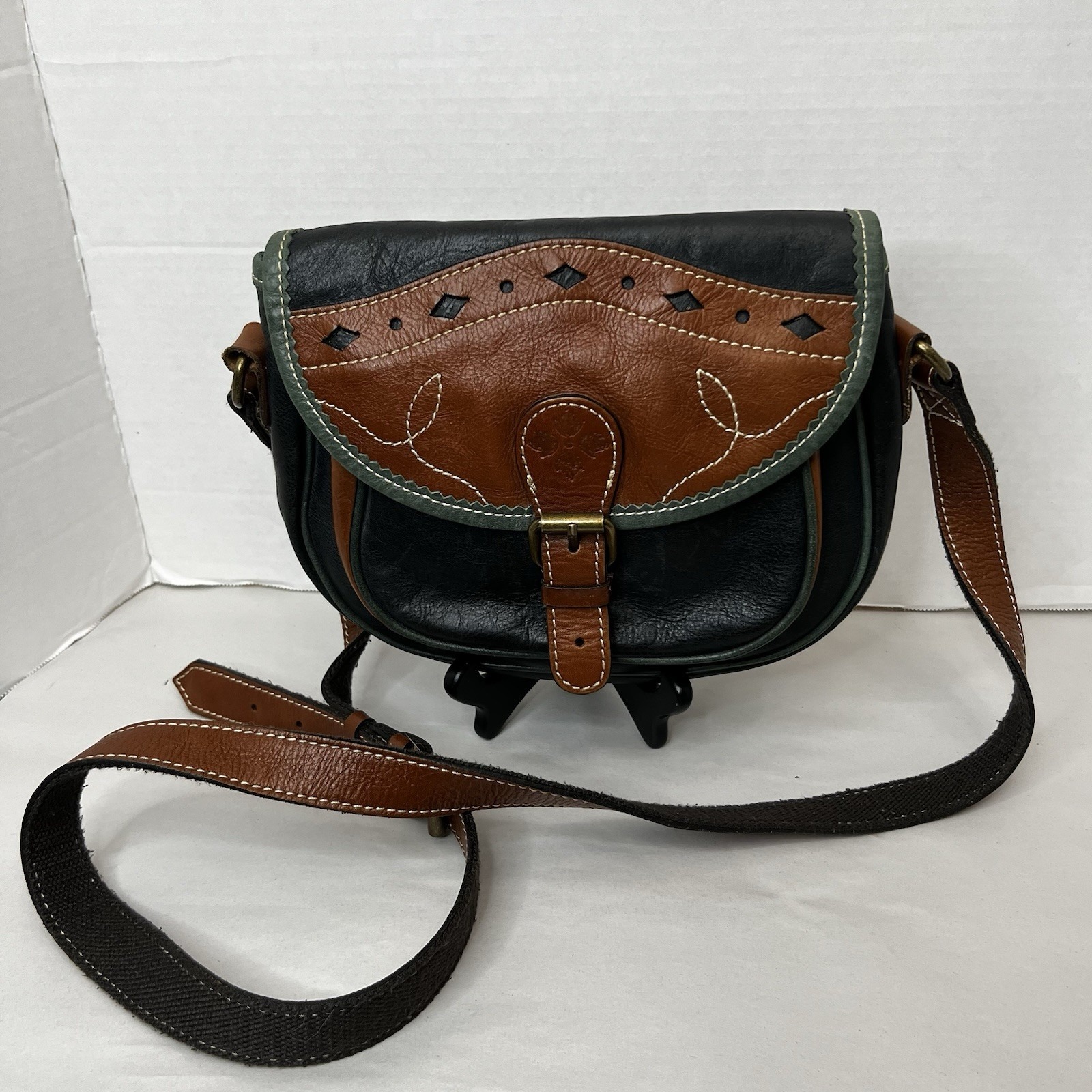 Patricia Nash Barcelona Tan Leather Saddle Crossbody Bag Purse