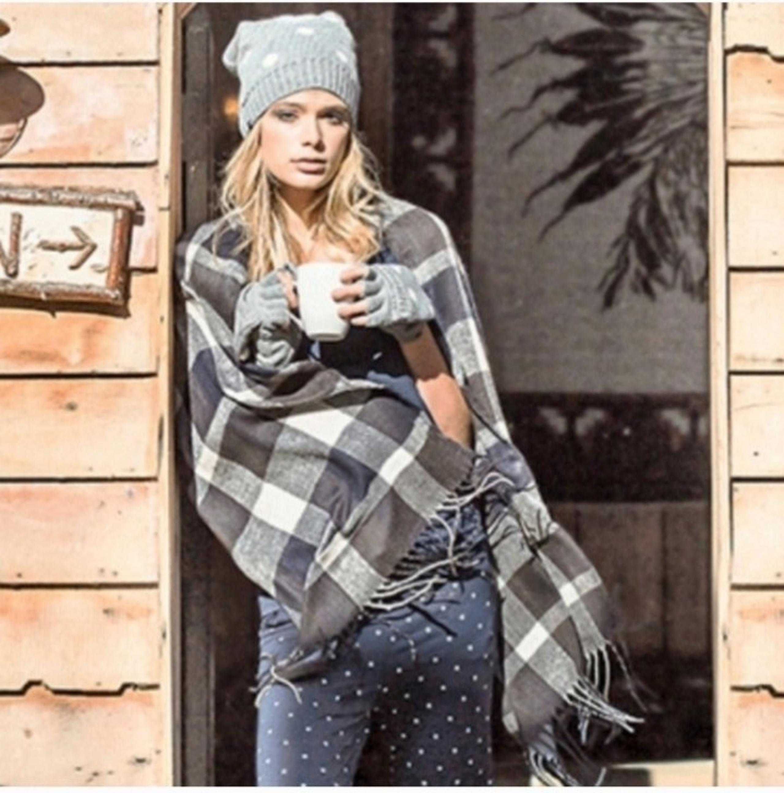 Plush Ultra Soft Plaid Scarf