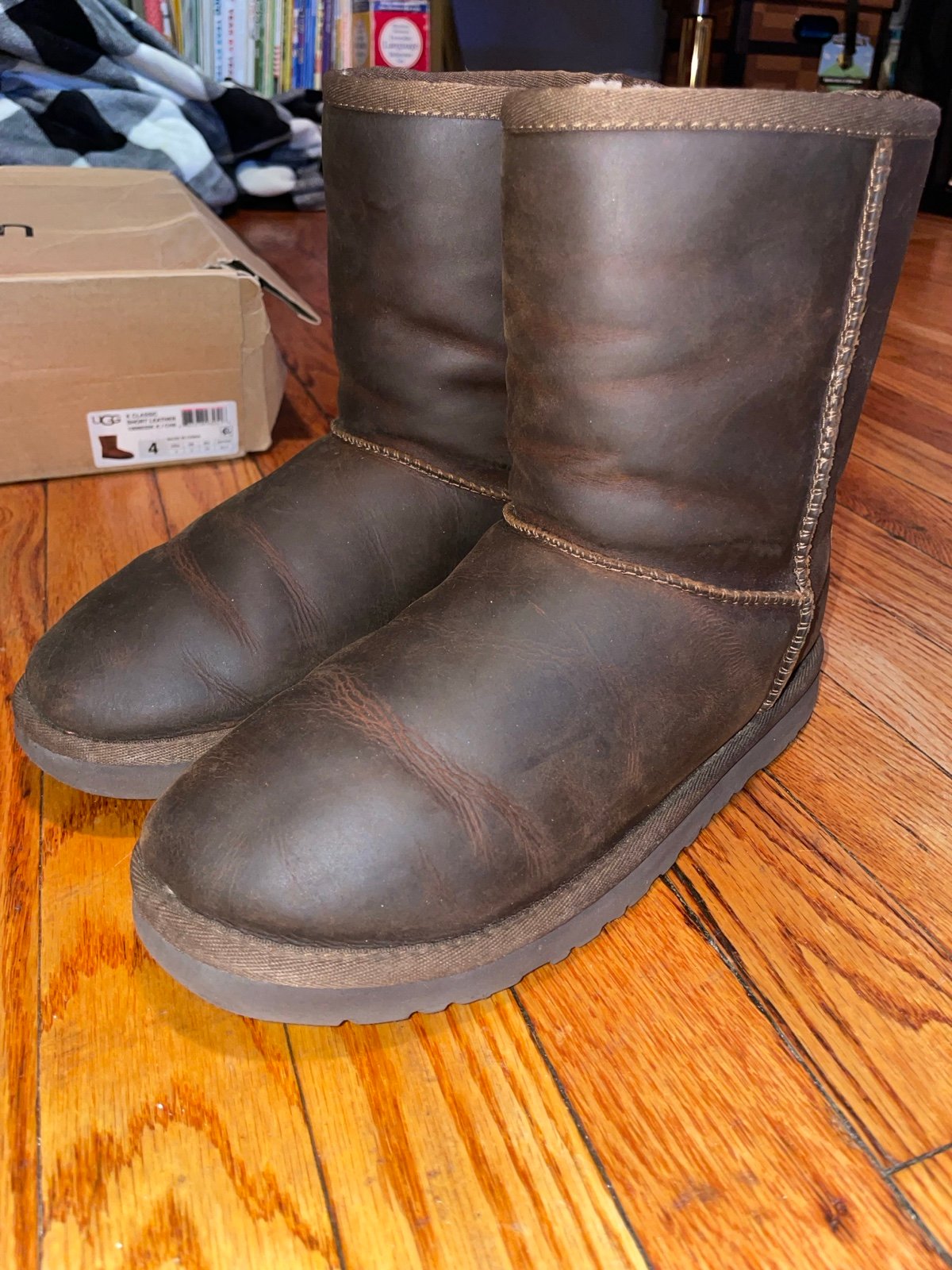 Ugg leather classic boot