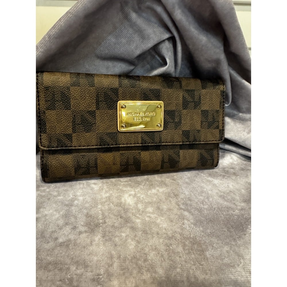 Michael Kors Coated Canvas Monogram Print Trifold Envelope Card Wallet Brown