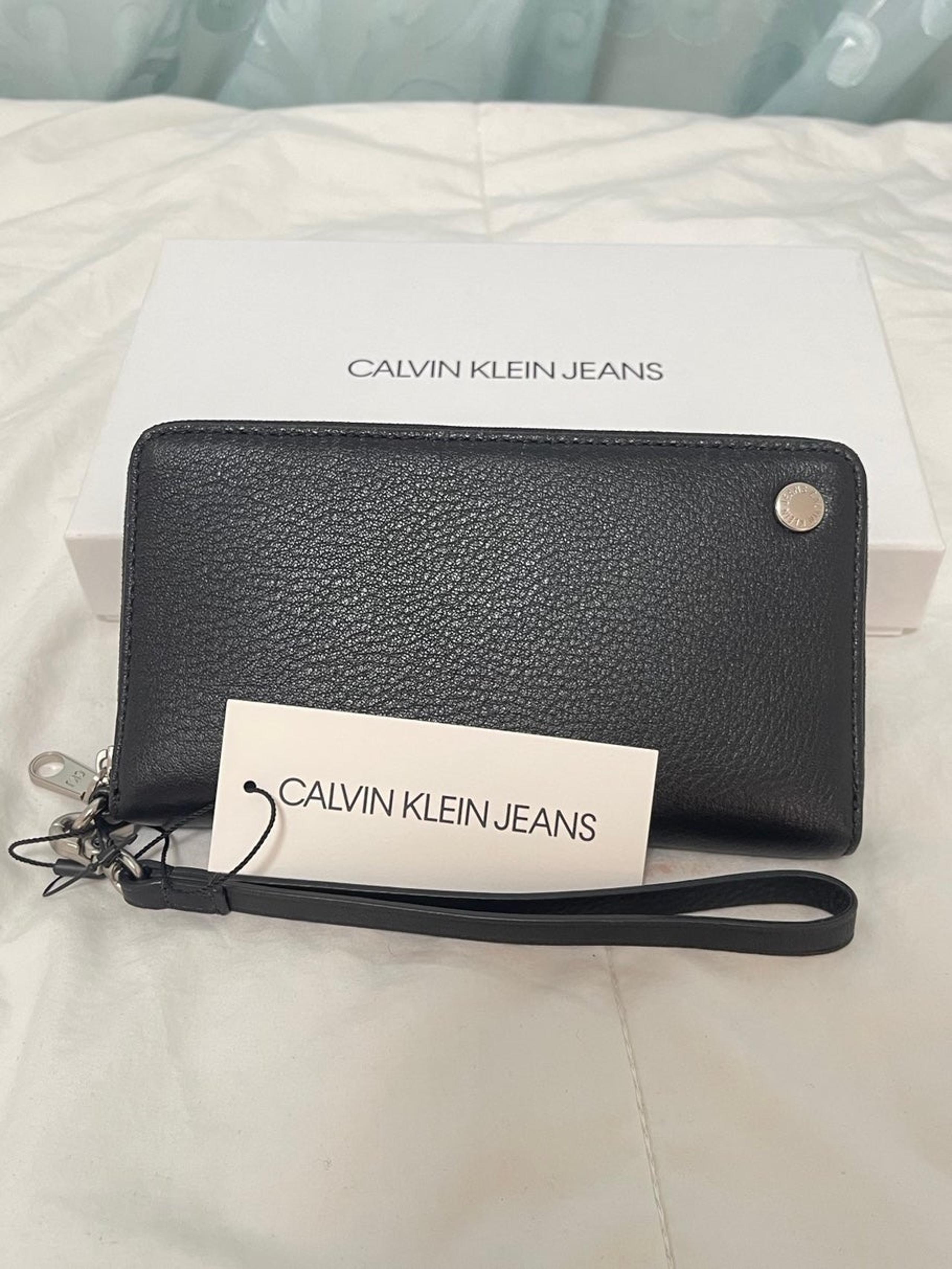 Calvin Klein Jeans Women’s Wallet