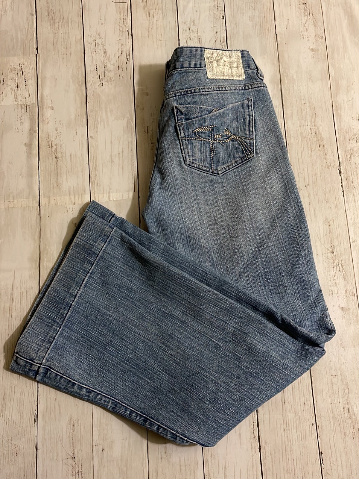 Chip & Pepper Flare Jeans Womens sz 9 low rise Ocean Beach Ultra flare denim Y2k
