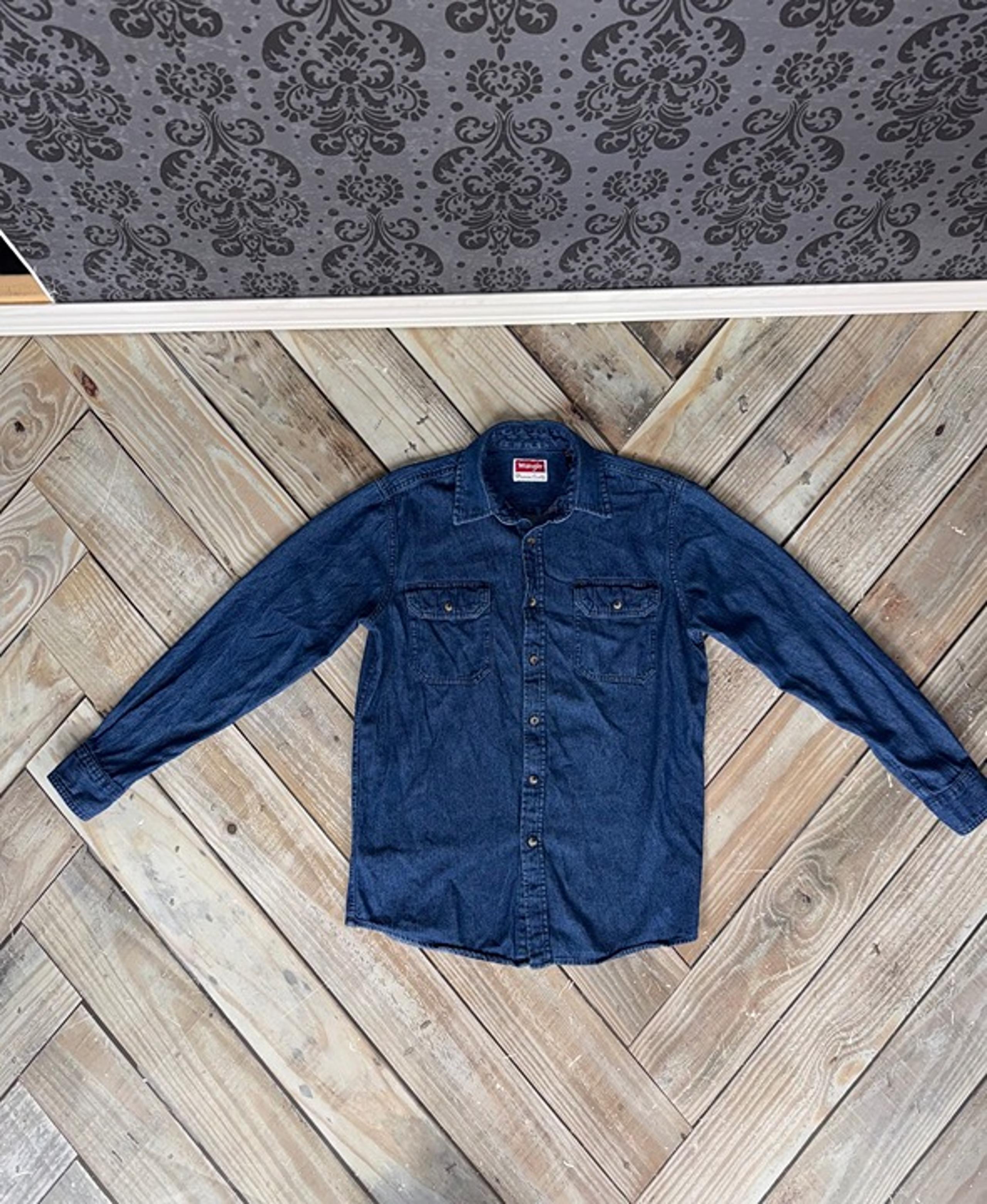 Denim Button Down Long Sleeve Shirt - Men's Small - Wrangler