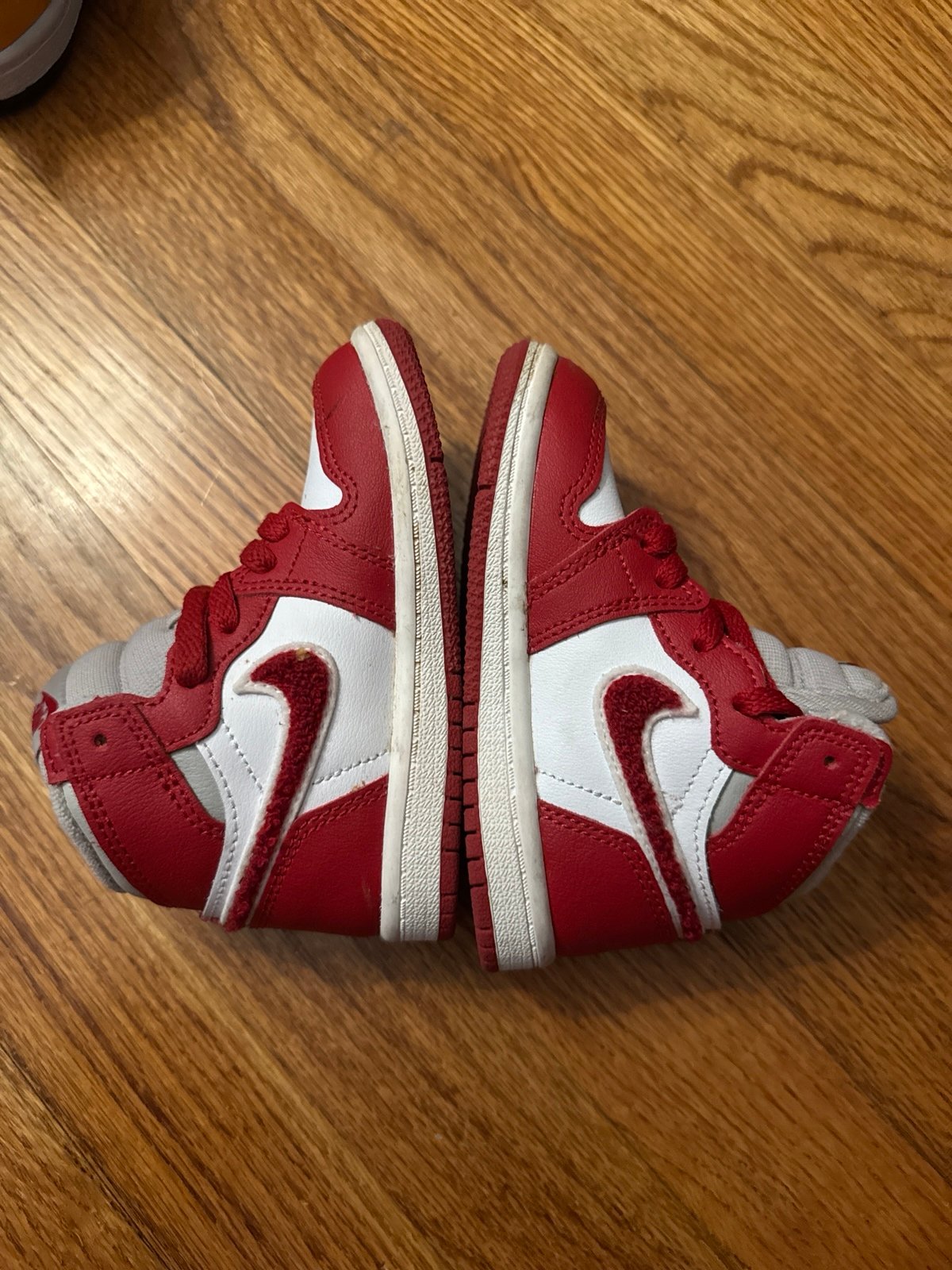 Jordan 1 High “Newstalgia Chenille”