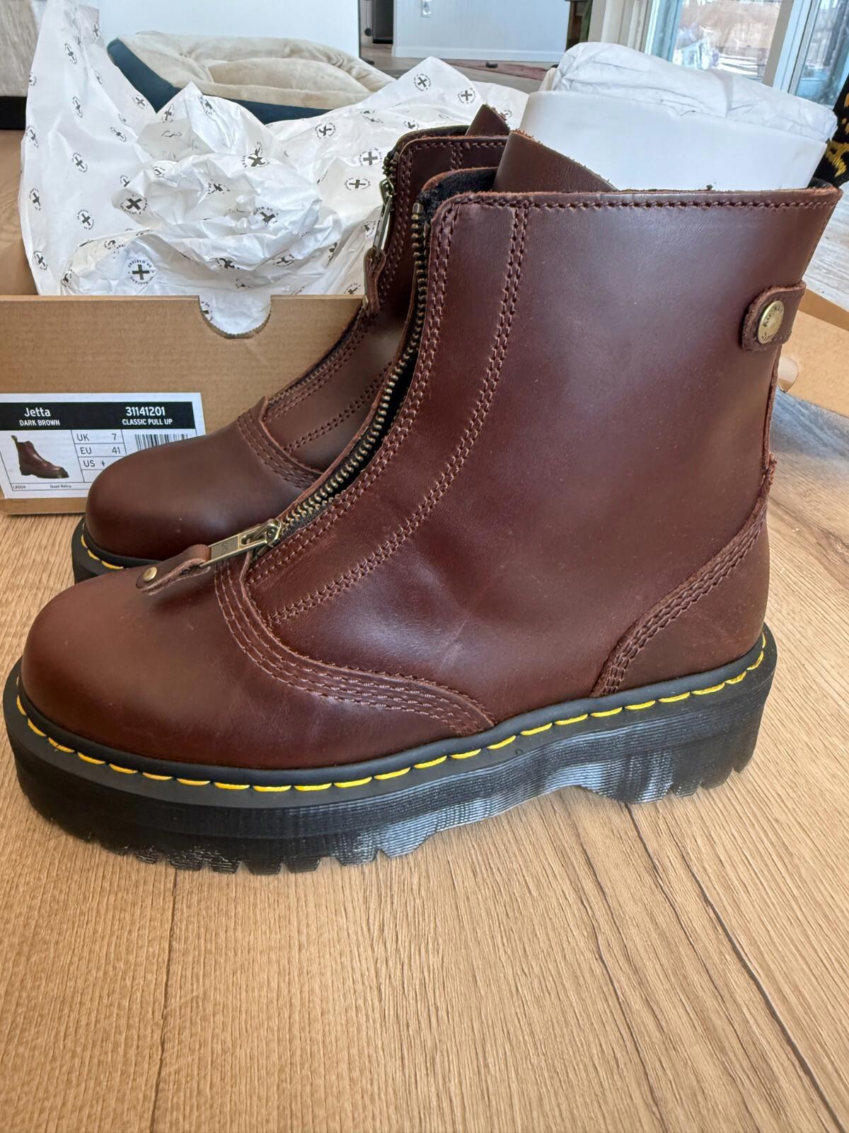 DR. MARTENS JETTA 9 SENDAL LEATHER PLATFORM BOOTS in Dark Brown MSRP250