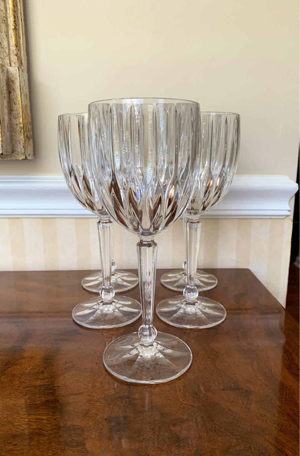 Mikasa Lexington Avenue Wine Glass 8 1/4 - Crystal