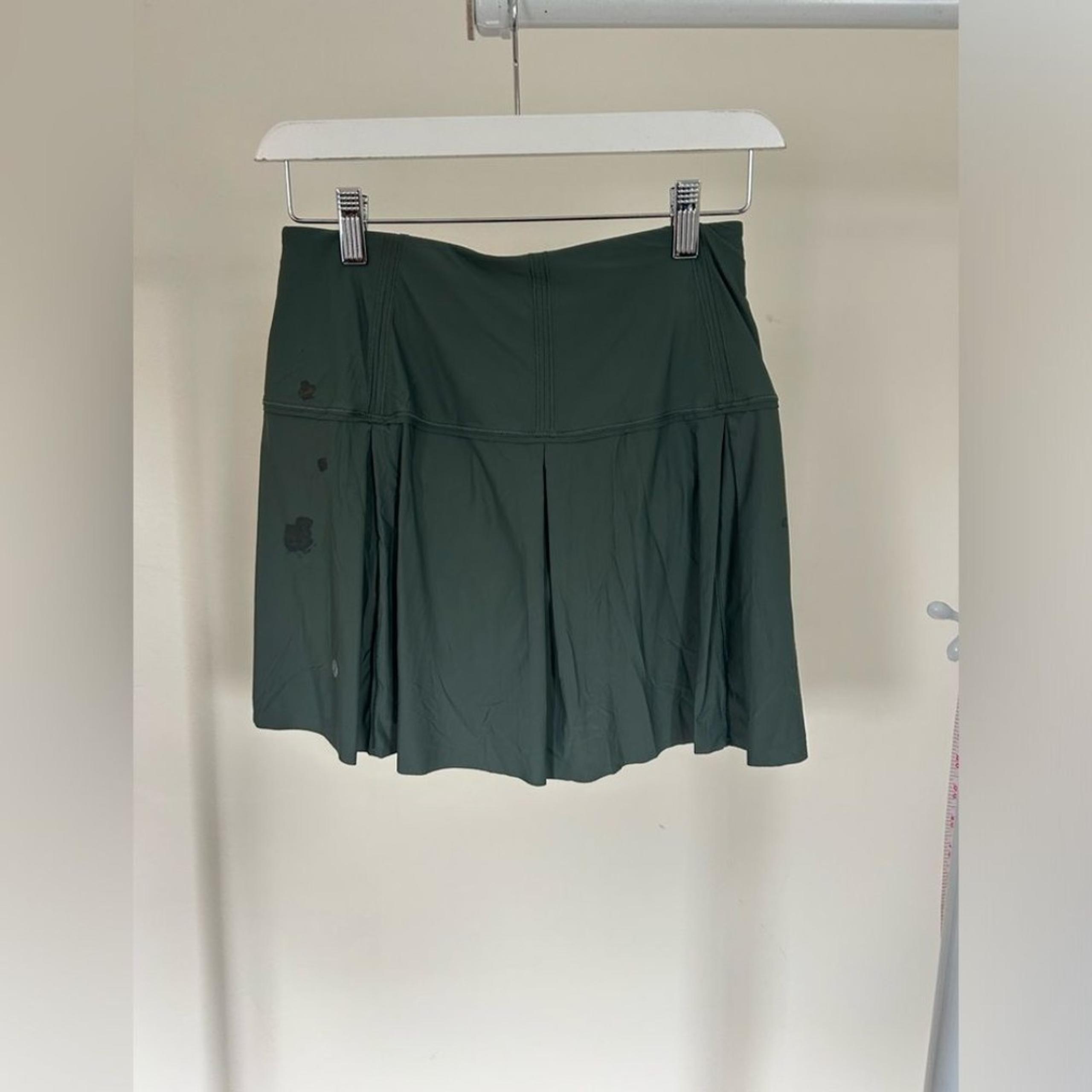 Lululemon Athletica Women Green Skirt