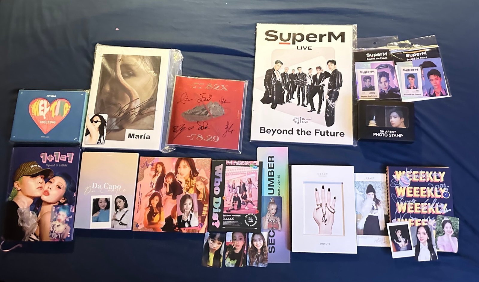 HUGE K-Pop Collection Sale – Albums, Photocards, light sticks