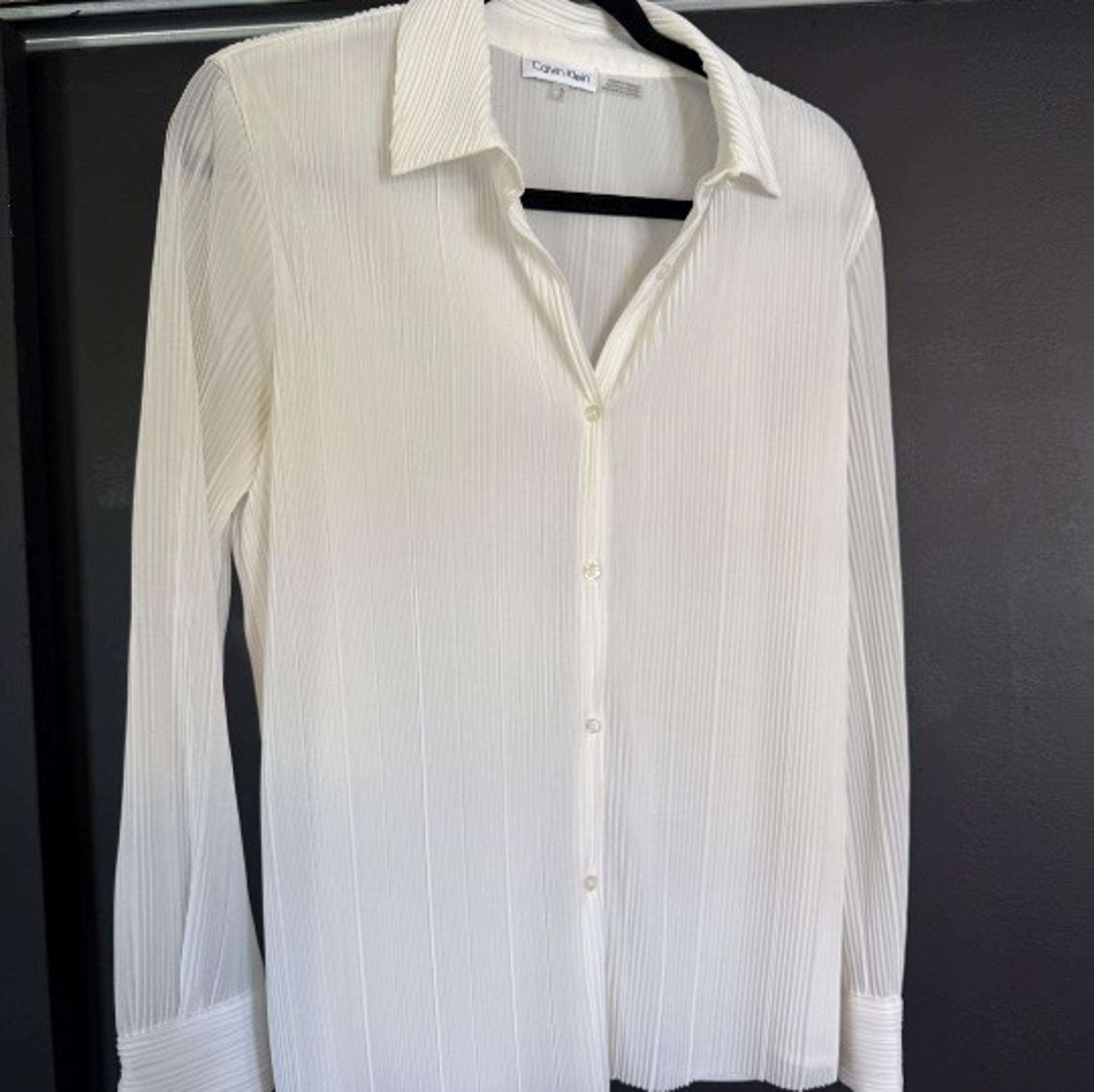 Calvin Klein long sleeve button down shirts