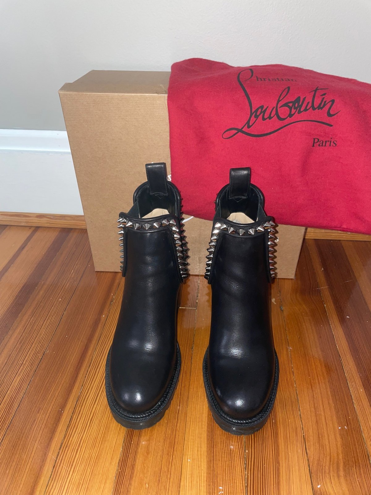 Christian Louboutin Capahutta 70 Spiked Leather Chelsea Boots