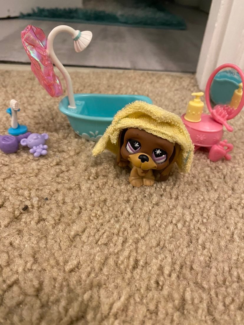 littlest pet shop bathroom set