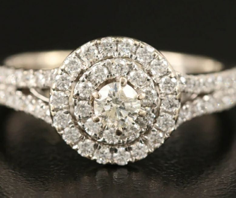 14k White Gold Diamond Ring