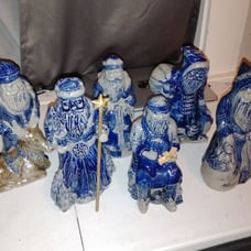 6 rowe pottery Santa's SAVE OVER 325 can add additional photos if requested