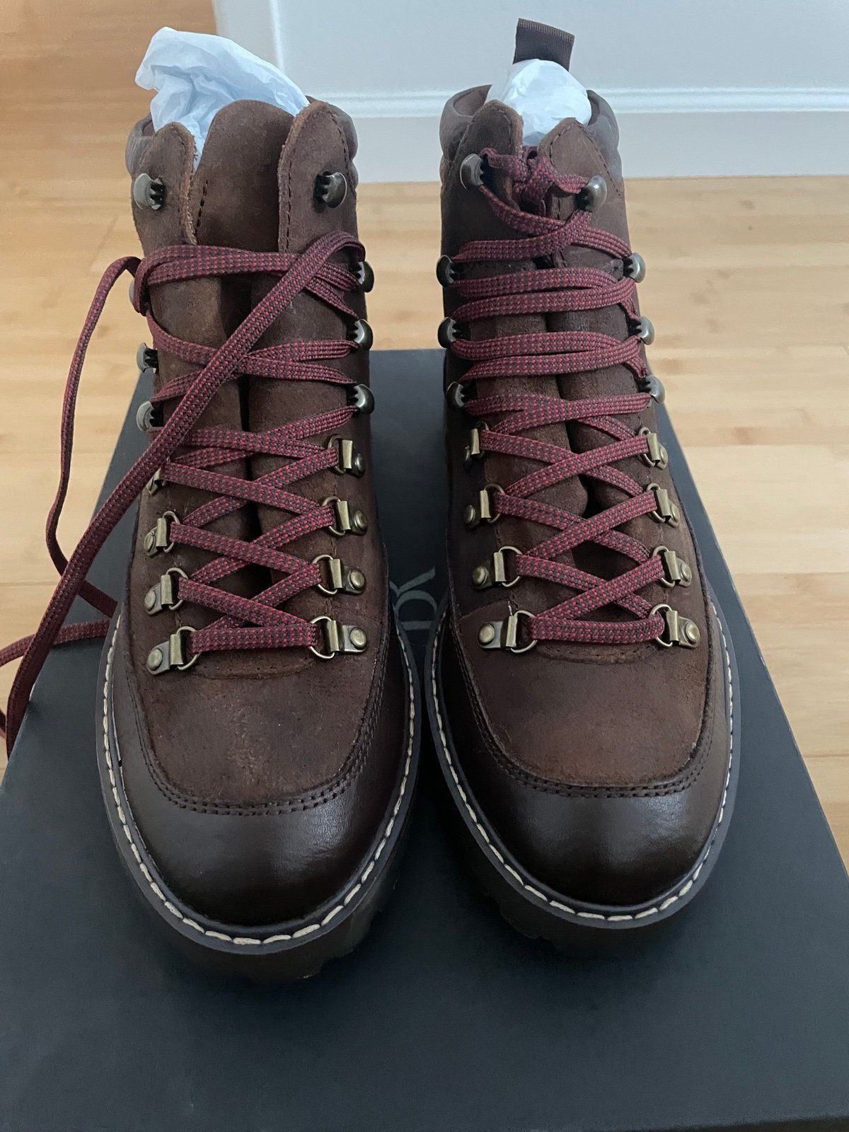 Banana Republic Alpine Boots Size 8