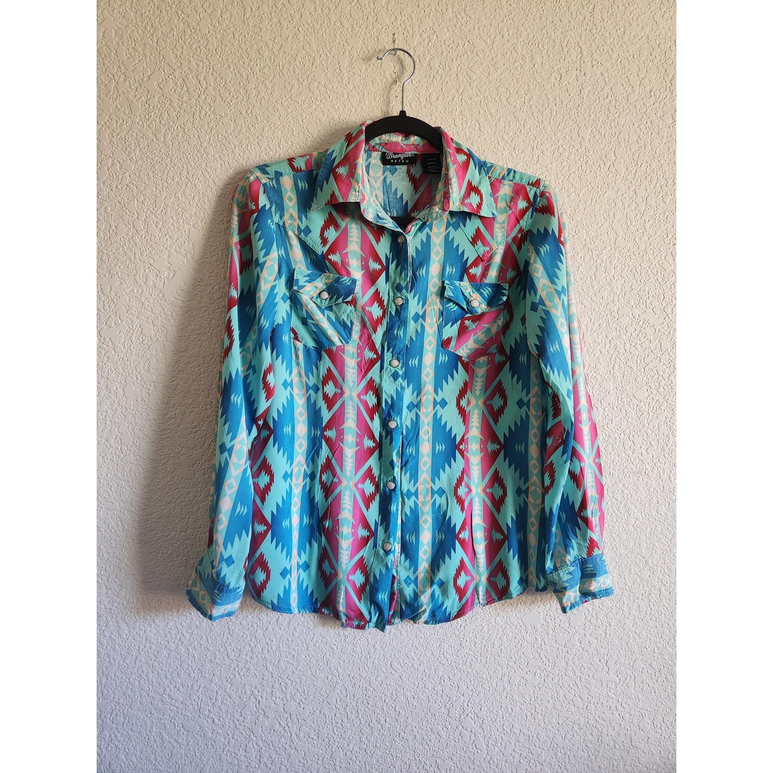 Wrangler Women's Retro Western Fashion Casual Button Up Long Sleeve-Sm