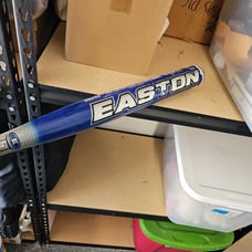 Softballl Bat
