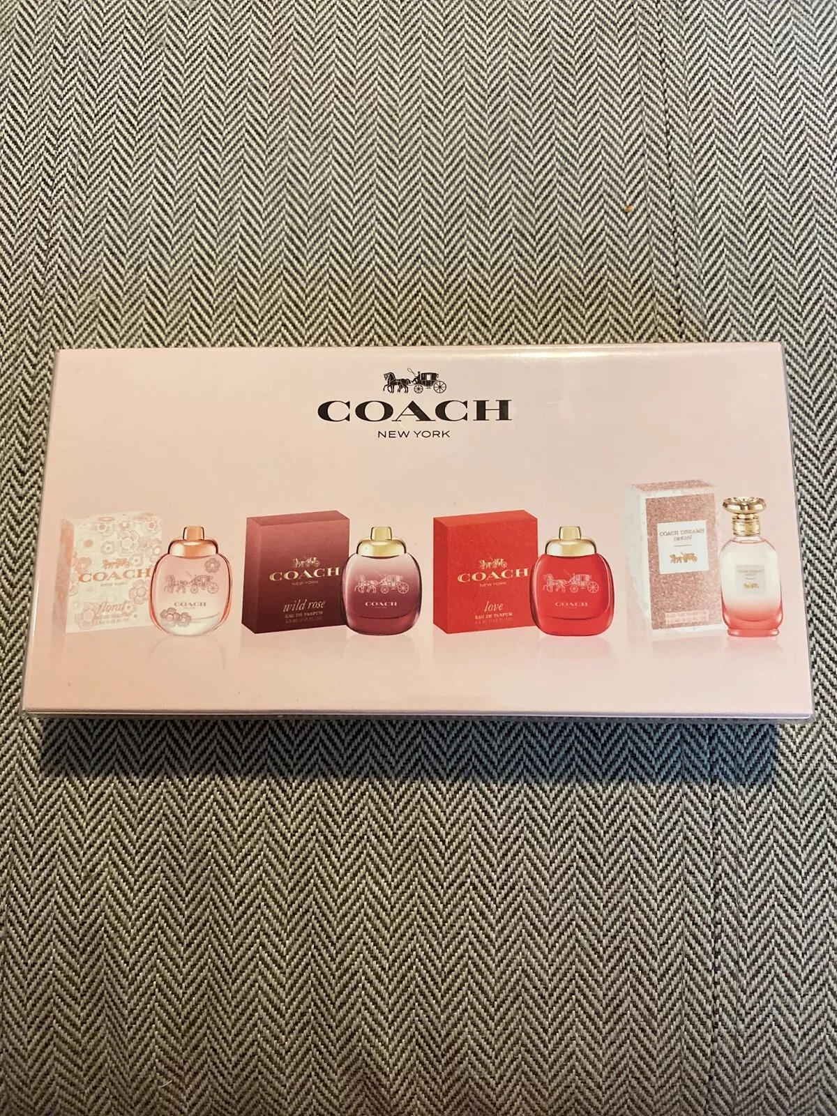 Coach New York Womens Floral, Wild Rose, Love, Dream Sunset Eau de Parfum Set P1