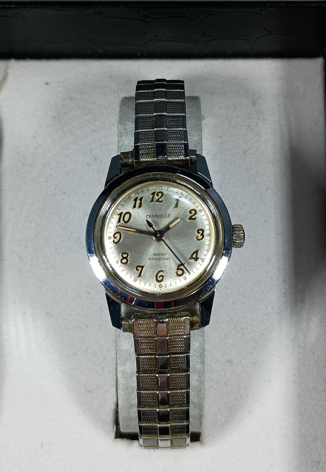 Vintage Caravelle by Bulova Women's Wrist Watch 17 Jewels Mechanical N4 1974