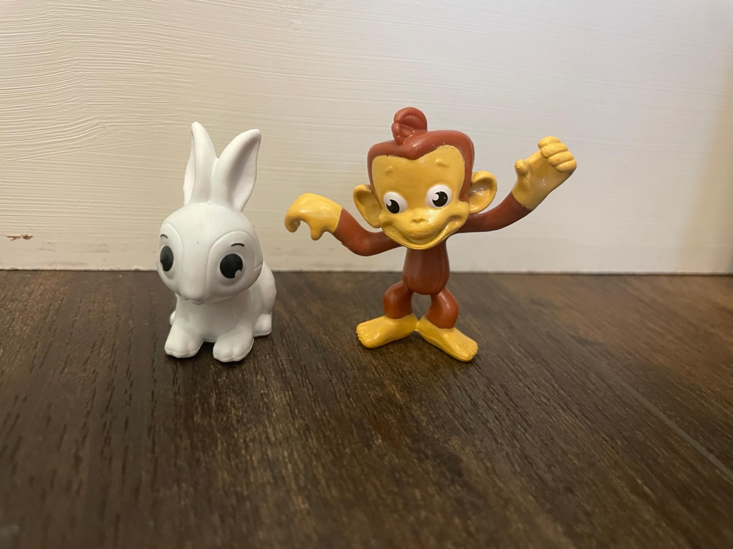 Paw patrol monkey and bunny figures