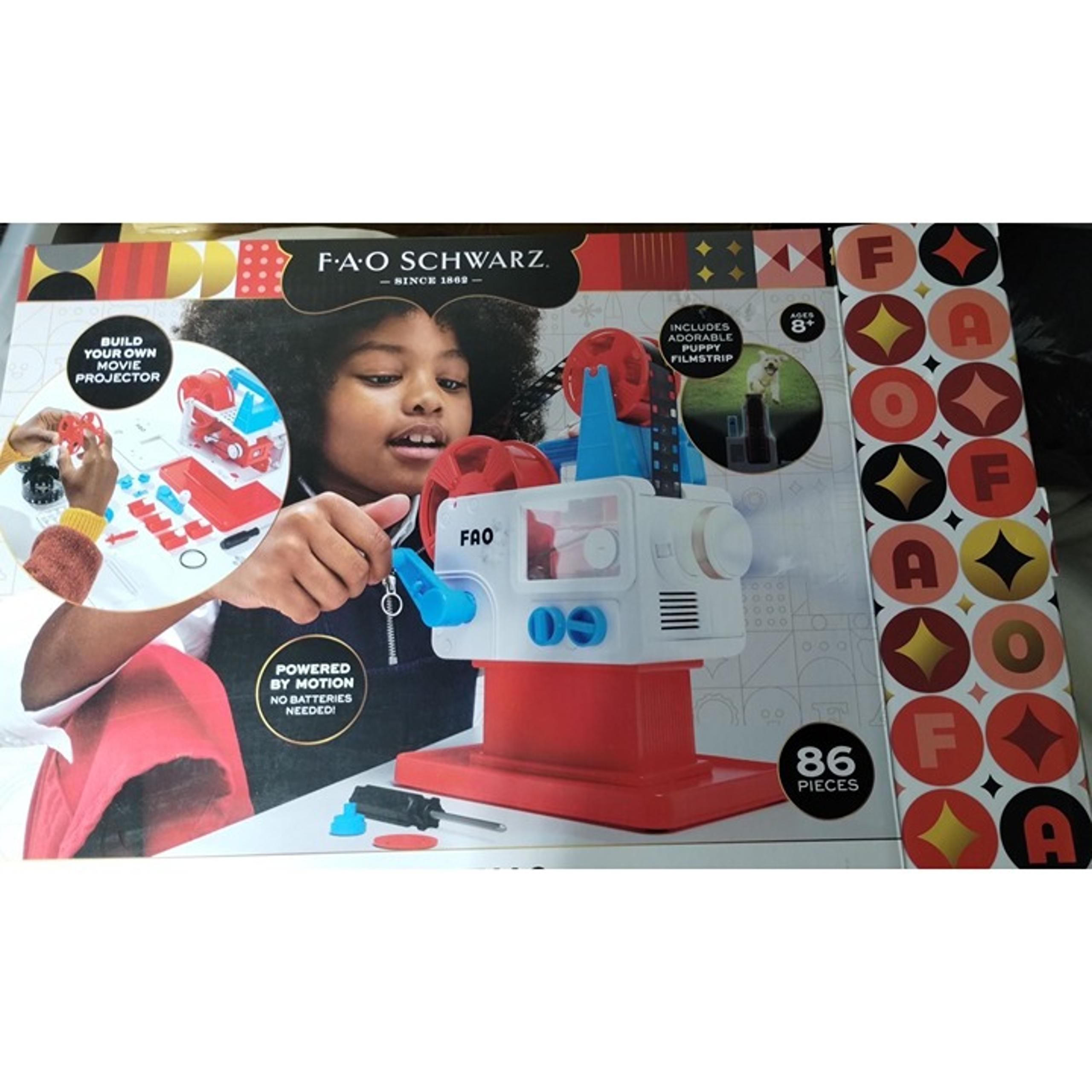 FAO Schwarz DIY Cinema Retro Film Projector Kit 86 Pieces New Never used
