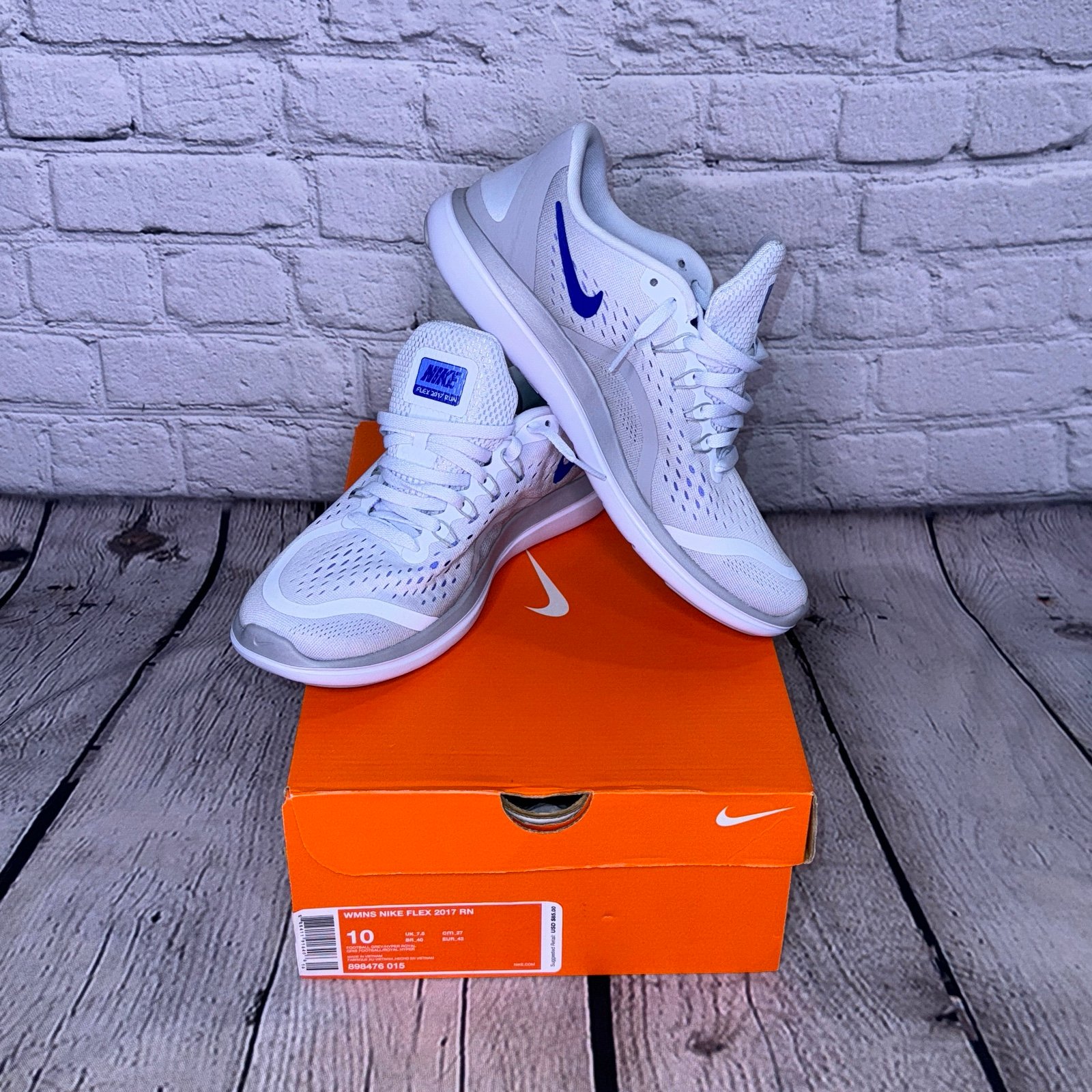 Nike Flex 2017 Fashion Sneakers for Women Mercari