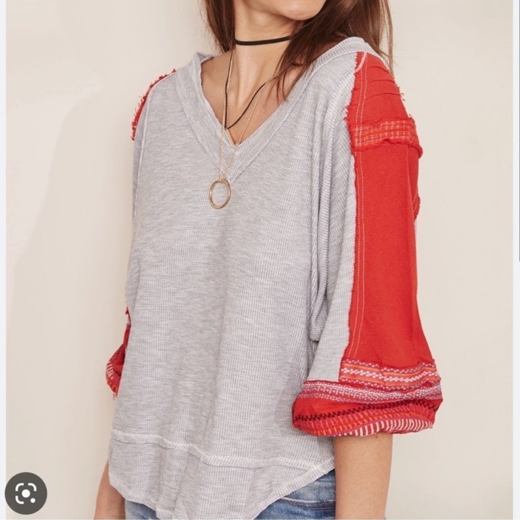 FP l We the Free Red Bubble Sleeve Vneck Henly Style Waffle Knit Top XS