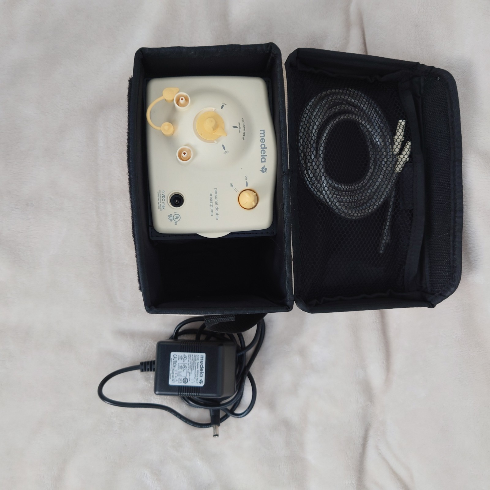 Madela Pump-In-Style Advanced Double Breast Pump and accessories