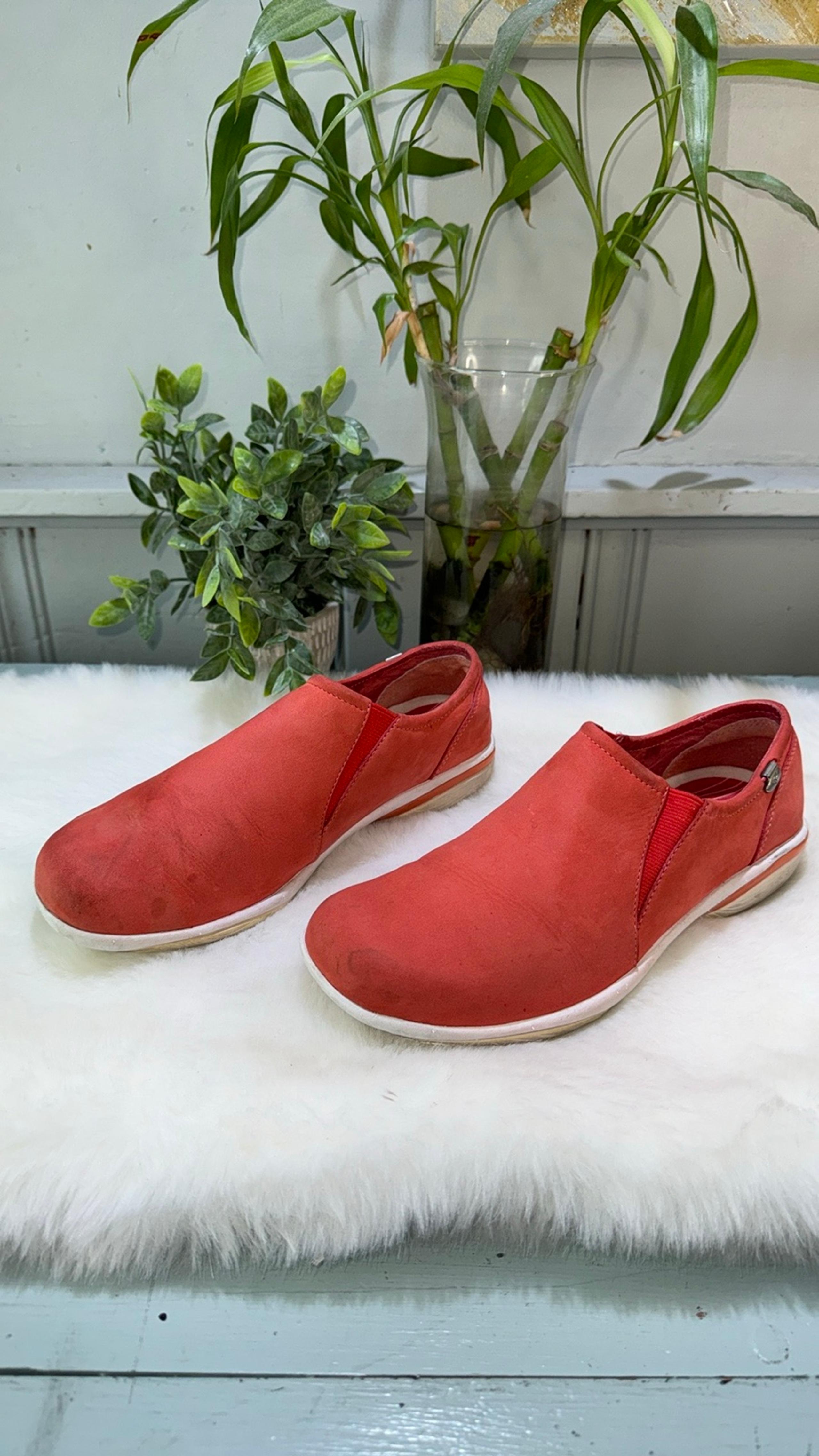Red wing slip ons