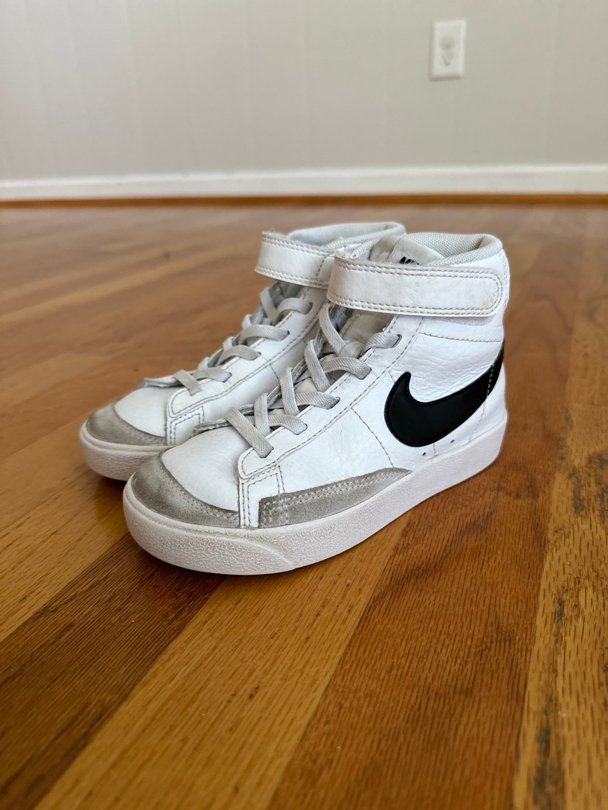 Nike Blazer Mid 77
