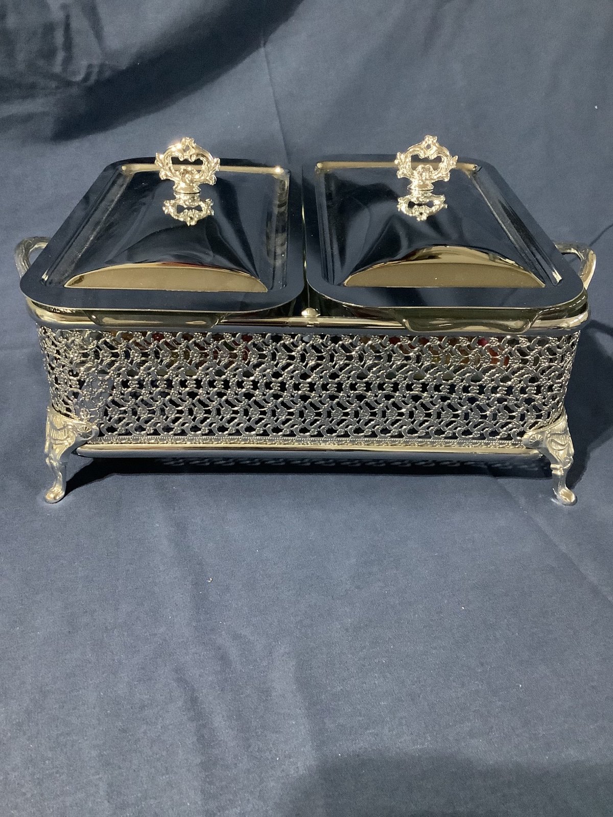 Vintage Dual Anchor Hocking Fire King Dishes w/Stainless Steel Lids & Holder NEW