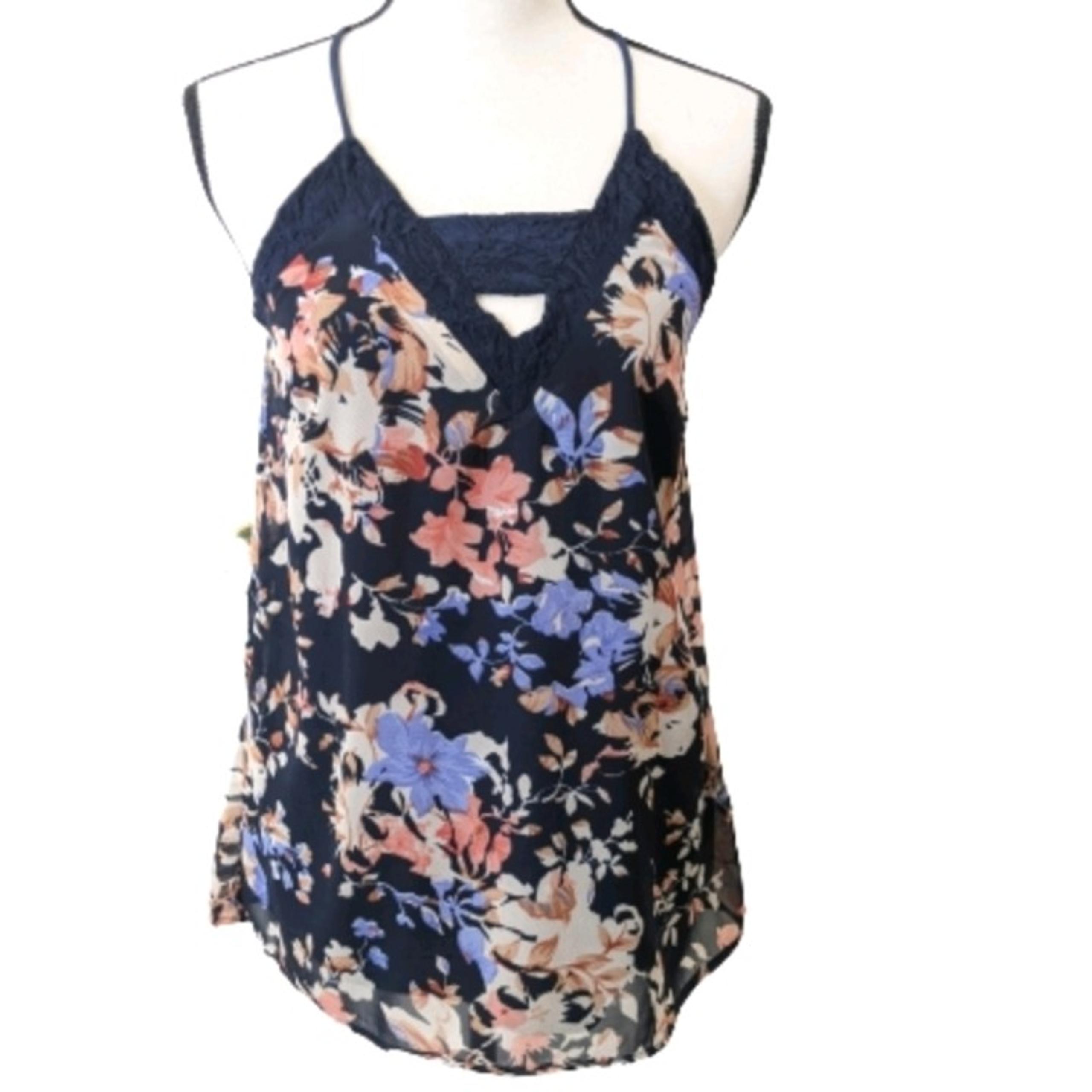 Jpna Blue Peach Lace Floral Key hole