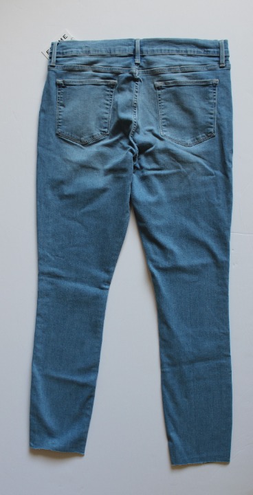 FRAME LE HIGH hotsell RISE EUROPA RAW SKINNY JEANS SZ 32