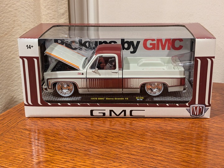 1976 GMC Sierra Grande 15 1:24 scale M2 Machines Squarebody diecast