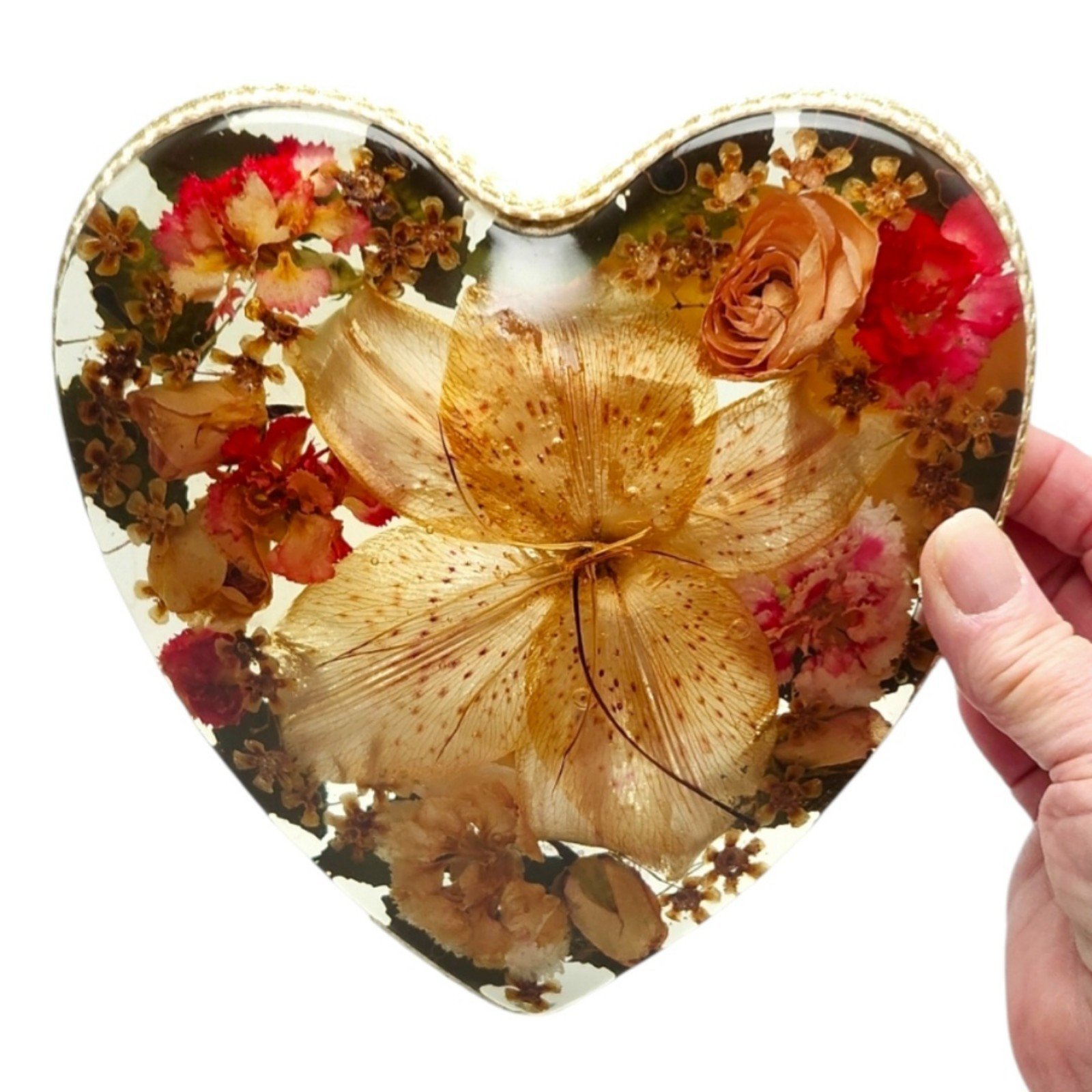 Large Resin Art Real Flowers Heart with Lace Edge