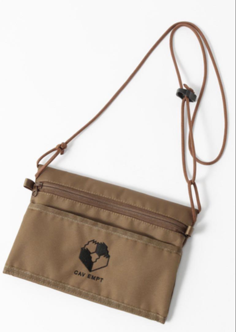 人気新品 シーイー】cavempt / C.E SMALL BAG POCKET バッグ