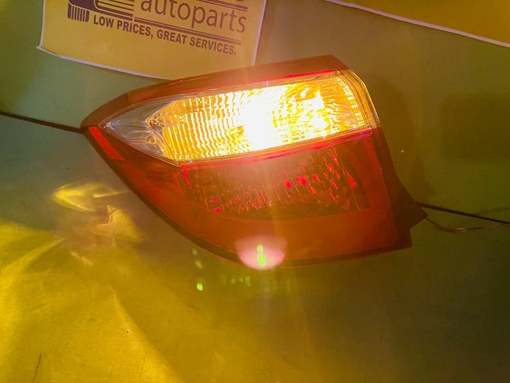 2014 2015 2016 TOYOTA COROLLA HALOGEN TAIL LIGHT LEFT DRIVER SIDE TESTED!!!