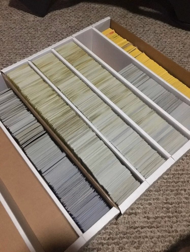 Pokemon cards bulk lot 600