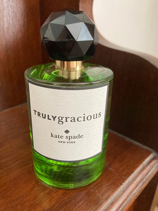 Kate Spade TRULY gracious edt - 75 ml / 2.5 fl oz - RARE, DISCONTINUED - in box