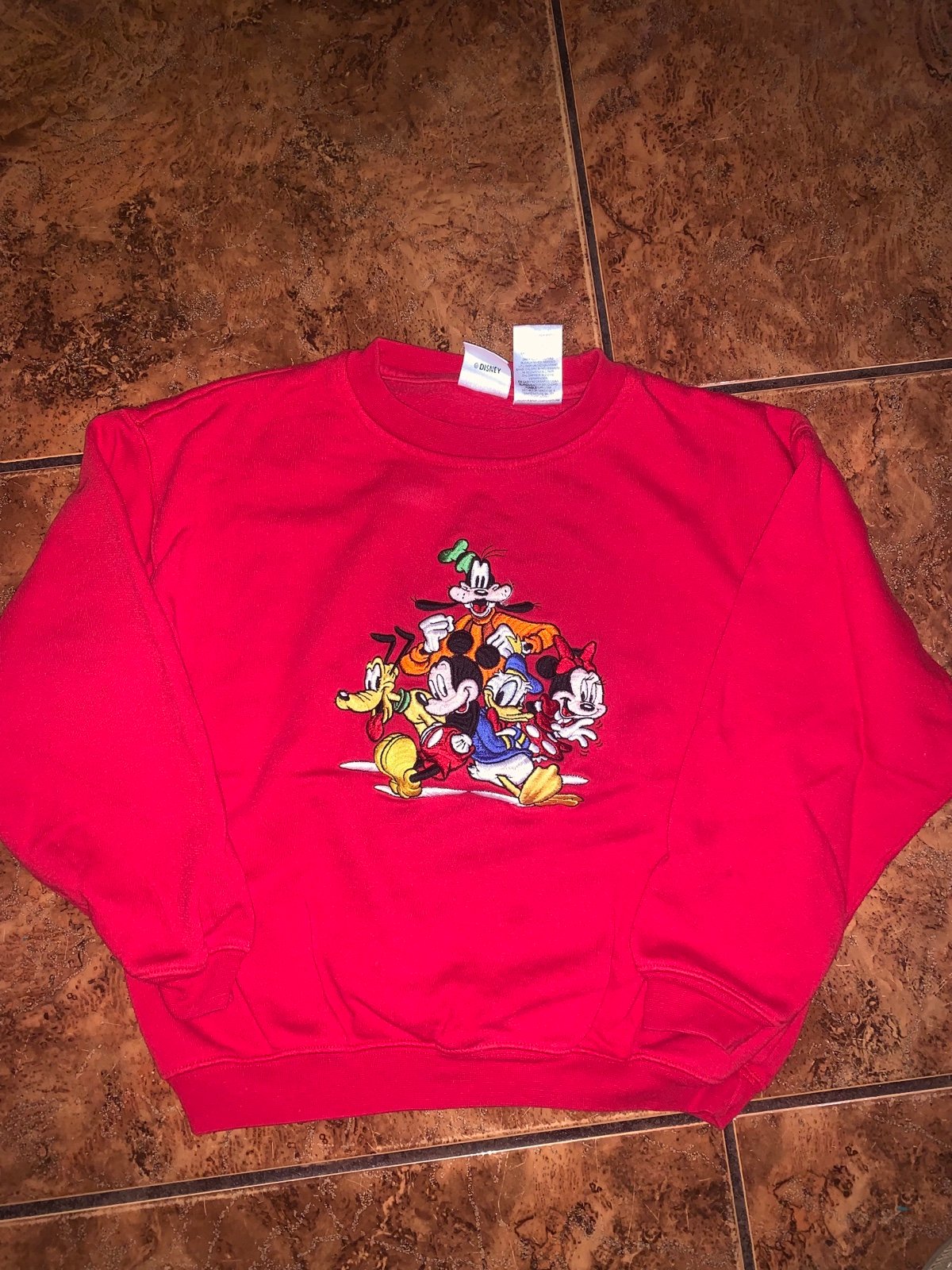 Vintage Disney Store mickey & Friends Crewneck